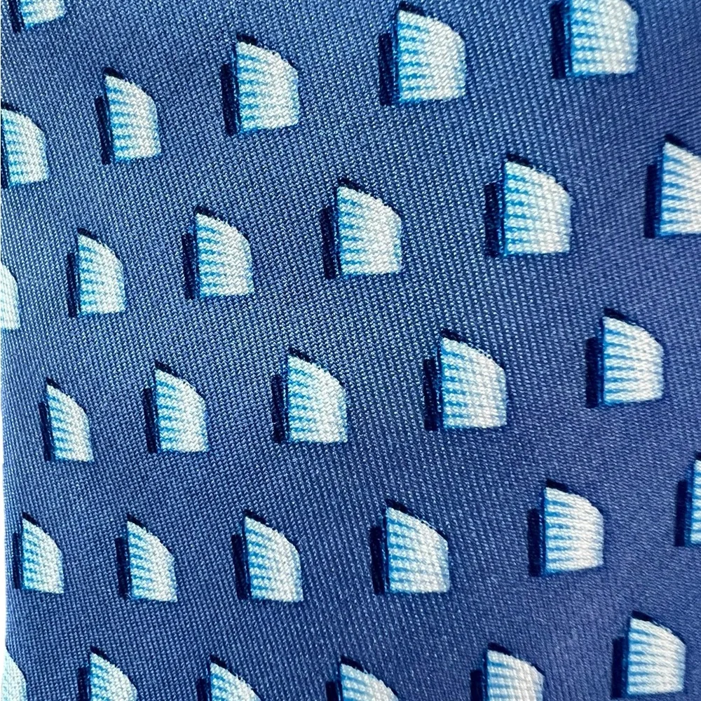 Vineyard Vines Blue Tie‎